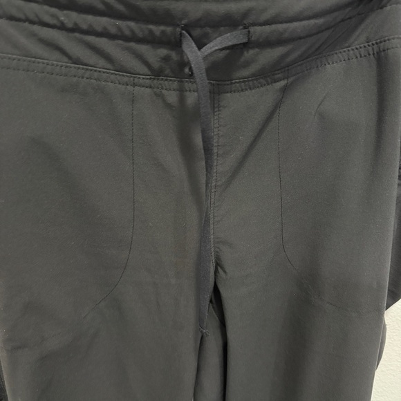 Athleta Black La Viva Cropped Joggers - Picture 5 of 12